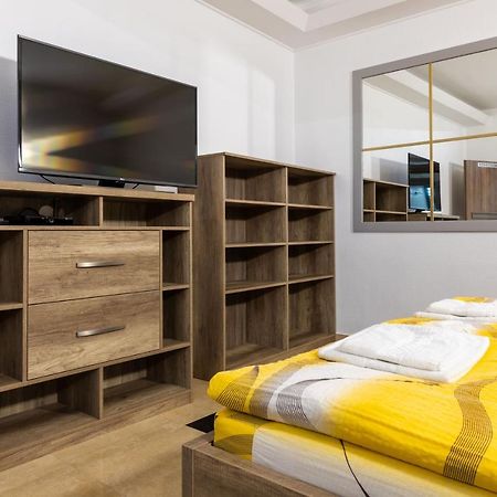 Napfeny Panzio Es Rendezvenyhaz Hotel Kecskemet Bagian luar foto