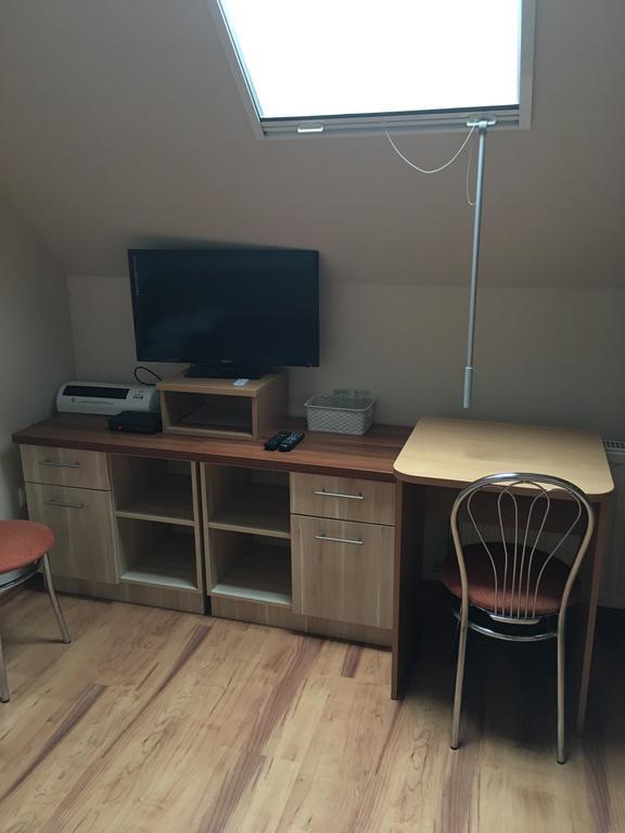 Napfeny Panzio Es Rendezvenyhaz Hotel Kecskemet Bagian luar foto