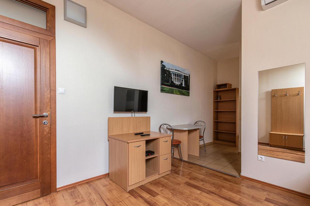 Napfeny Panzio Es Rendezvenyhaz Hotel Kecskemet Bagian luar foto